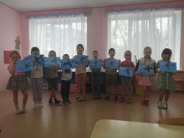 Зимующие и перелётные птицы. Зимующие и перелётные птицы.